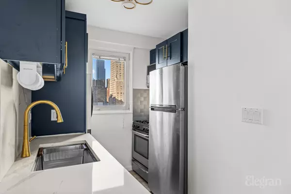 New York, NY 10019,58 W 58th St #26F
