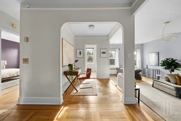 55 Eastern Pkwy #6B, Brooklyn, NY 11238