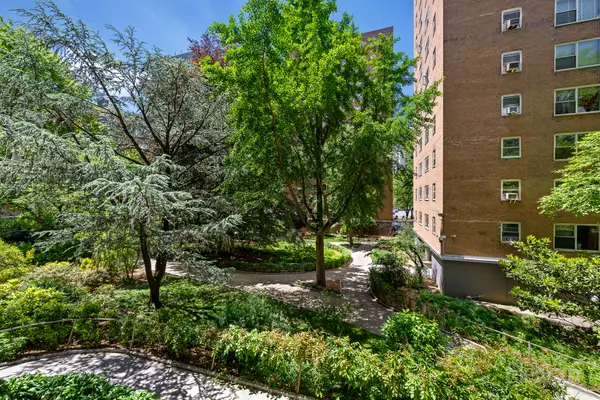 Brooklyn, NY 11201,130 Saint Edwards St #2C