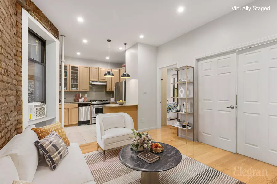 340 W 19th St #4, New York, NY 10011