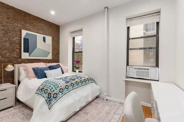New York, NY 10011,340 W 19th St #4