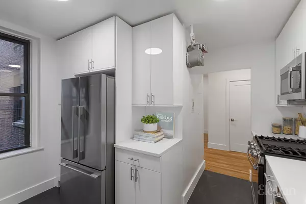 332 E 84th St #3B, New York, NY 10028