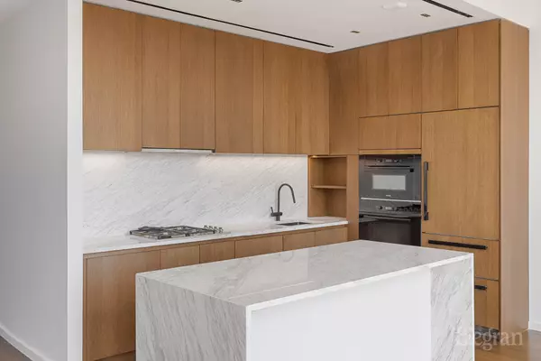 New York, NY 10013,570 Broome St #20B