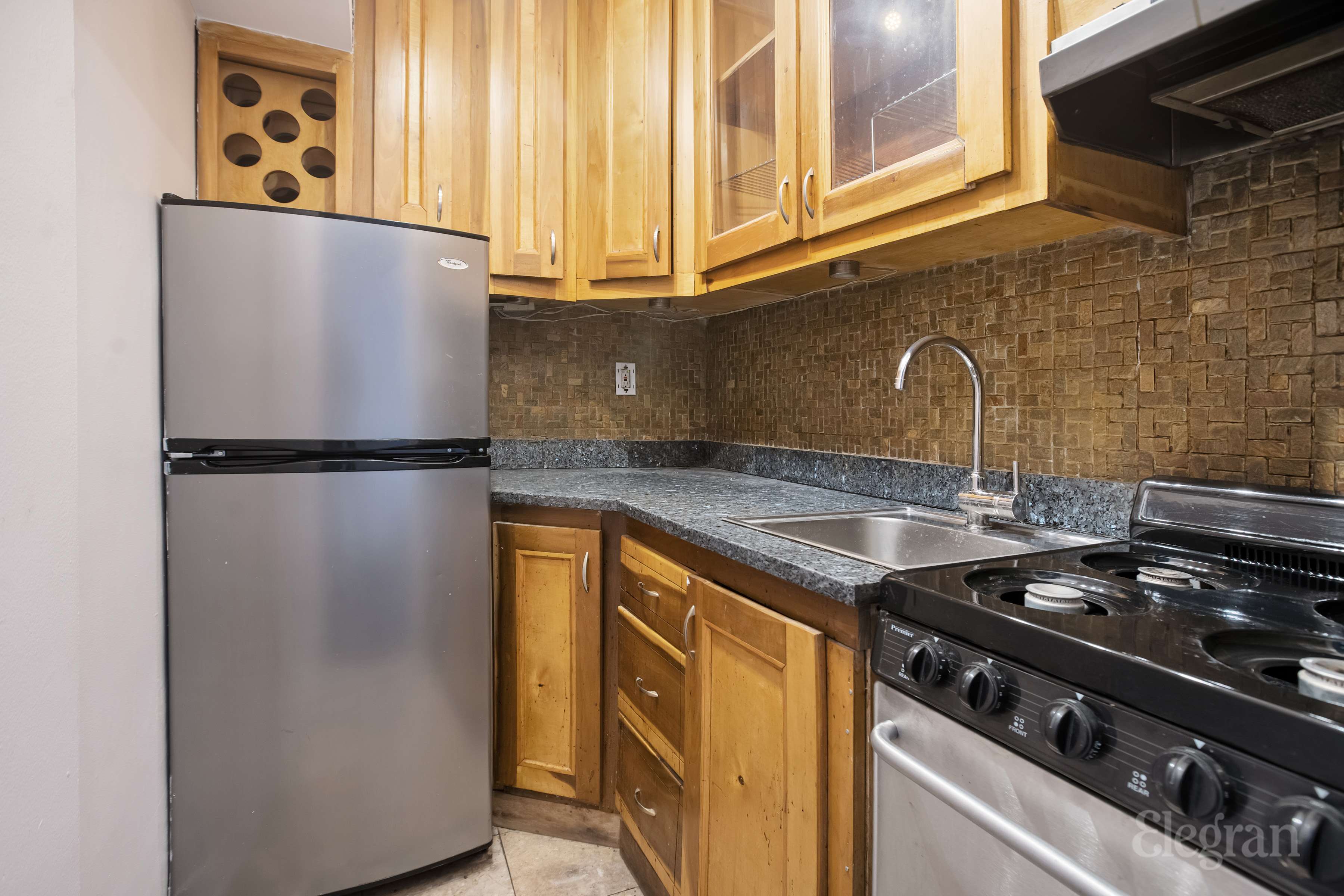 225 East 36th Street 1-A Murray Hill New York NY 10016
