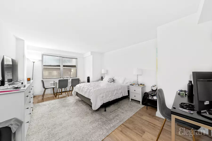155 E 34th St #2-P, New York, NY 10016
