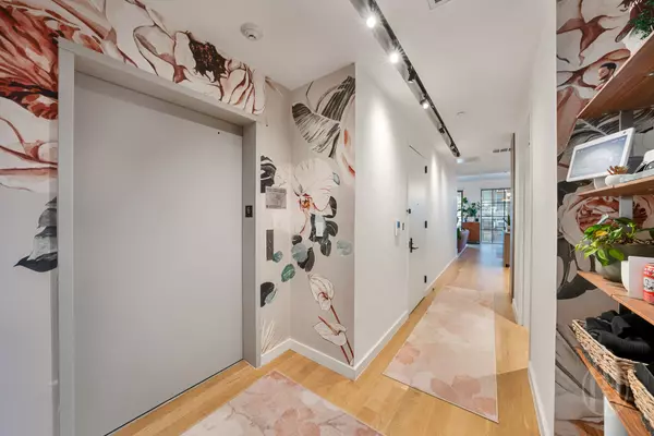 New York, NY 10018,441 W 37th St #6