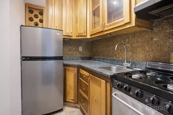 New York, NY 10016,225 E 36th St #1-A