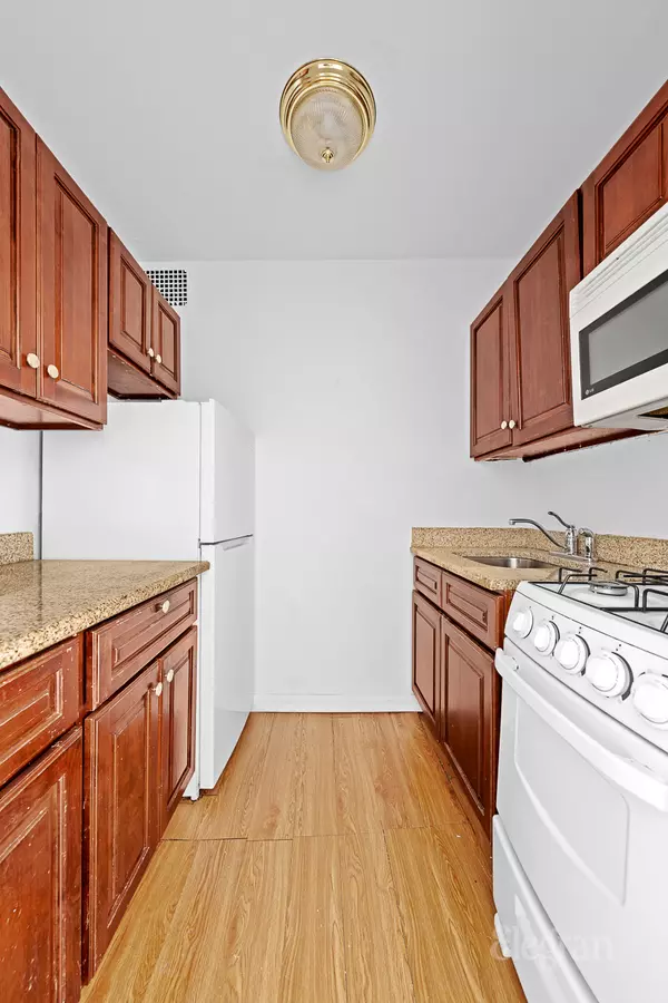 New York, NY 10016,225 E 36th St #4-J