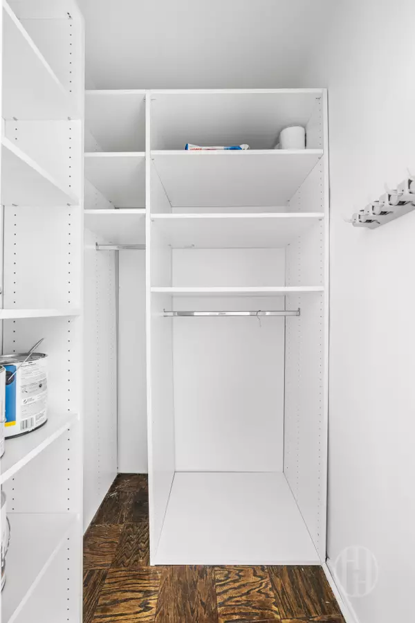 225 E 36th St #2P, New York, NY 10016