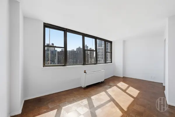 225 E 36th St #19-D, New York, NY 10016