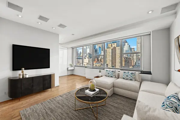 155 E 34th St #20K, New York, NY 10016