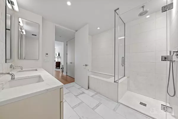New York, NY 10010,160 E 22nd St #5D