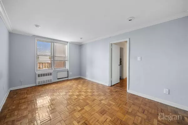 New York, NY 11375,67-50 Thornton Pl #1F
