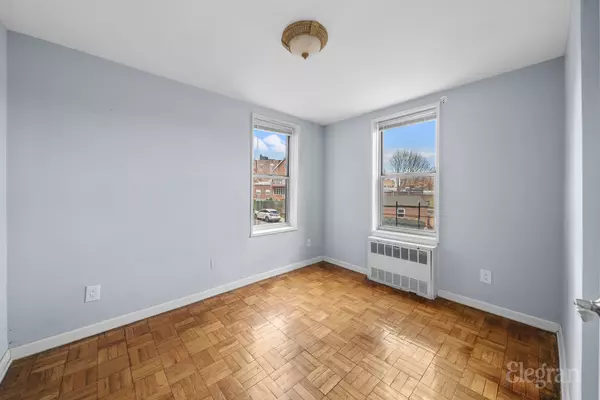 Forest Hills, NY 11375,67-50 Thornton Pl #1F