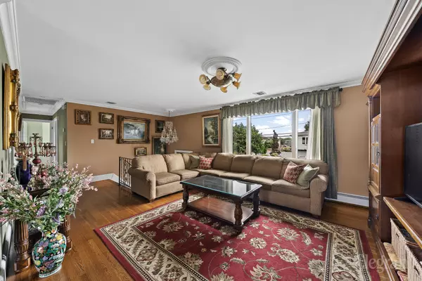 Baldwin, NY 11510,3408 Parkway Dr