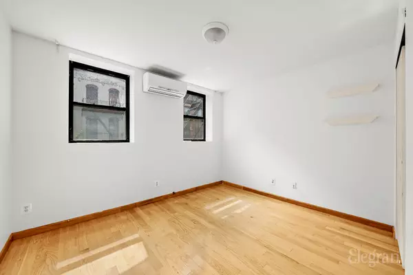 New York, NY 10002-1417,189 Orchard St #4N