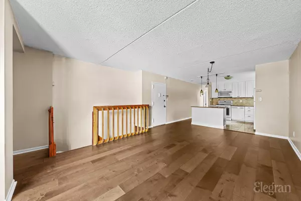Fresh Meadows, NY 11365,71-02 Sutton Pl #1