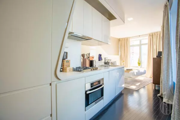 New York, NY 10006-1502,123 Washington St #27/28/29