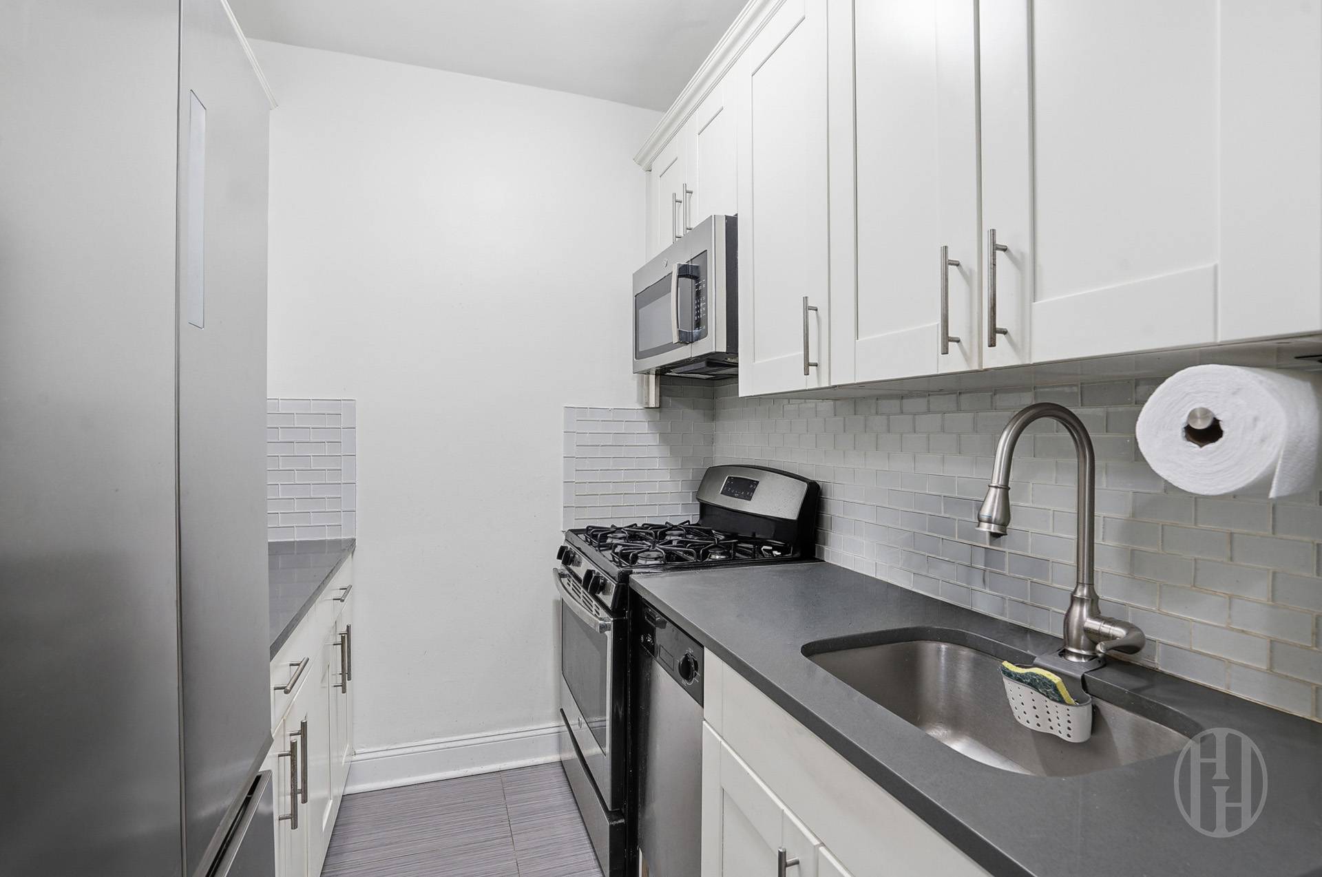 35-45 81st Street B5 Jackson Heights Queens NY 11372