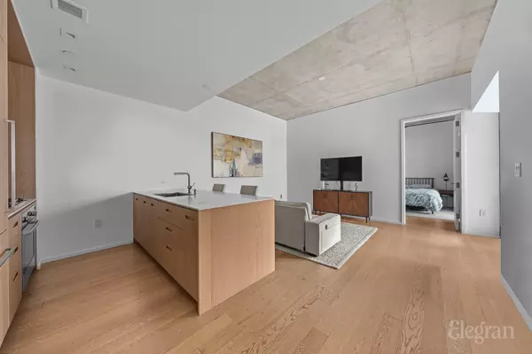 Brooklyn, NY 11201,98 Front St #PH2H