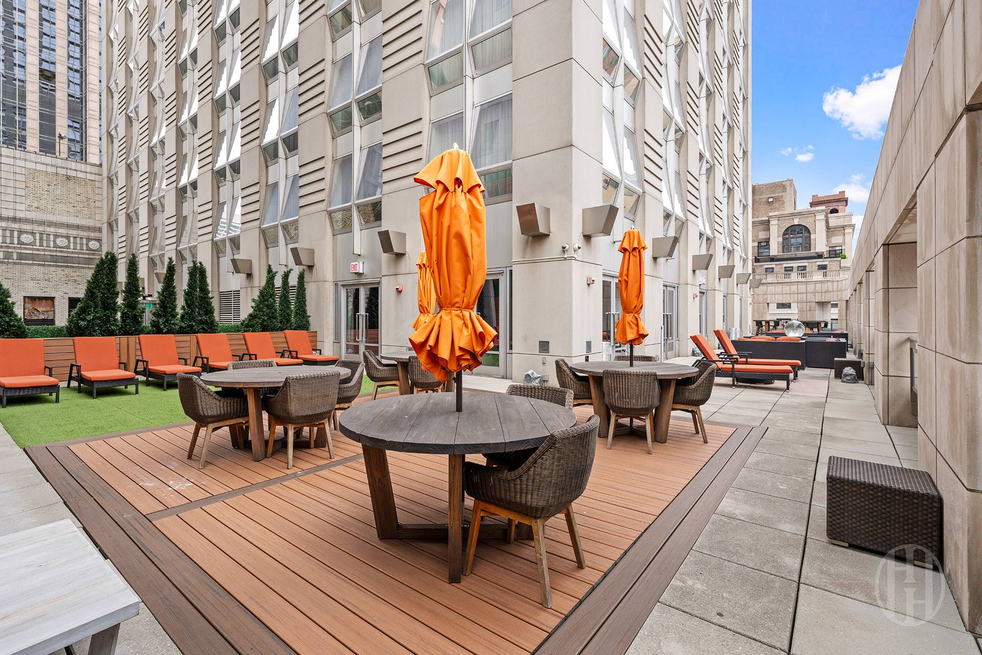 400 Fifth Avenue 34B Midtown West New York NY 10018