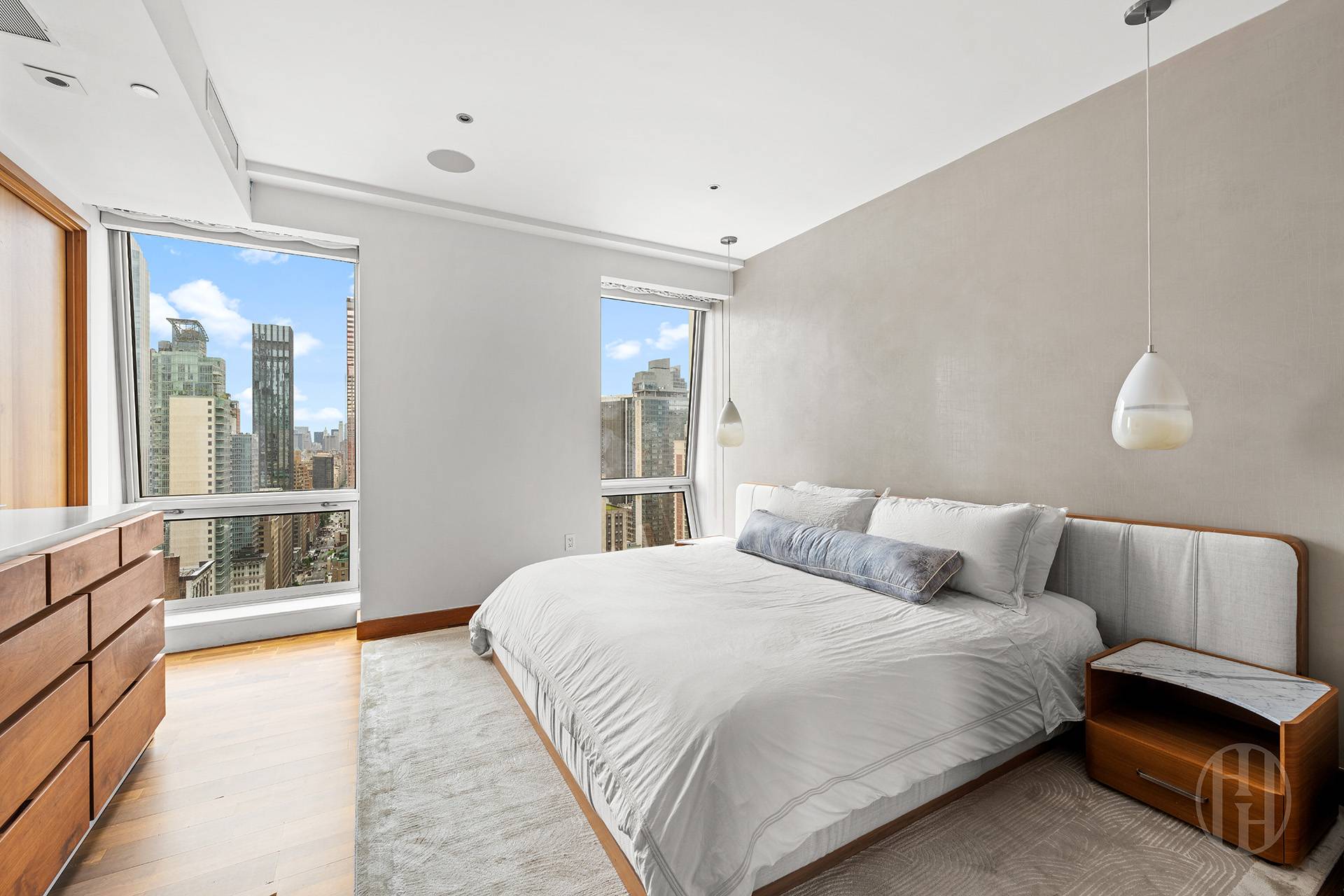 400 Fifth Avenue 34B Midtown West New York NY 10018