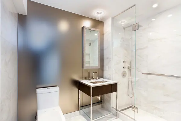 135 W 52nd St #14F, New York, NY 10019
