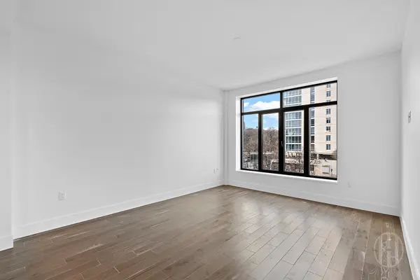 10 Lenox Ave #4D, New York, NY 10026