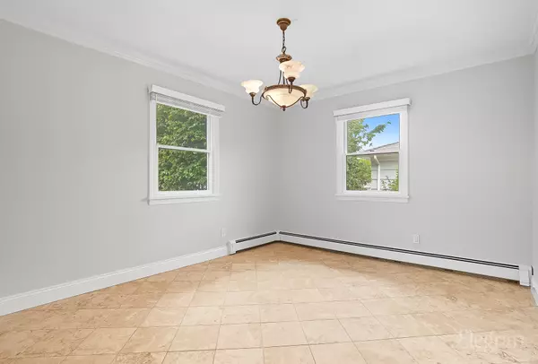 Pleasantville, NY 10570,38 Meadow Ln #2