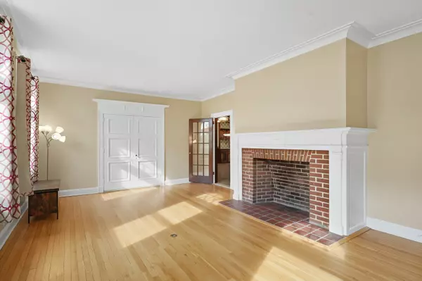 Mount Vernon, NY 10552,363 Gramatan Ave #1