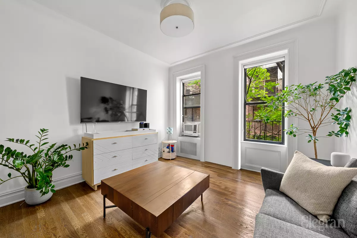 New York, NY 10024,324 W 83rd St #2S