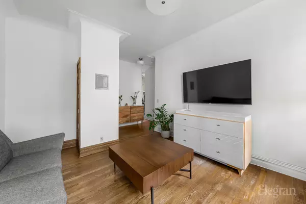New York, NY 10024,324 W 83rd St #2S