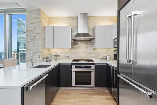 247 W 46th St #3801, New York, NY 10036
