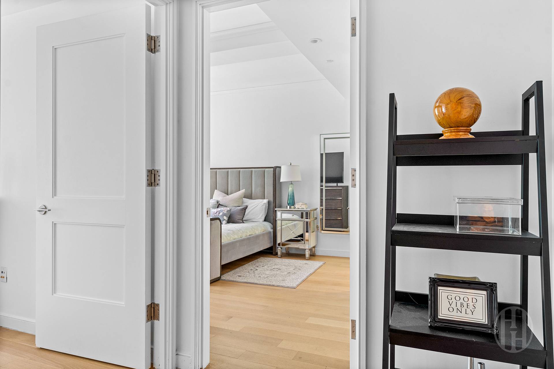 225 East 19th Street 203 Gramercy Park New York NY 10003