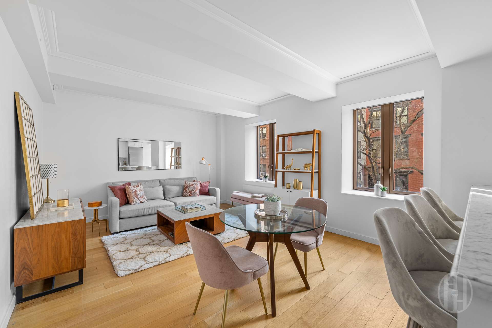 225 East 19th Street 203 Gramercy Park New York NY 10003