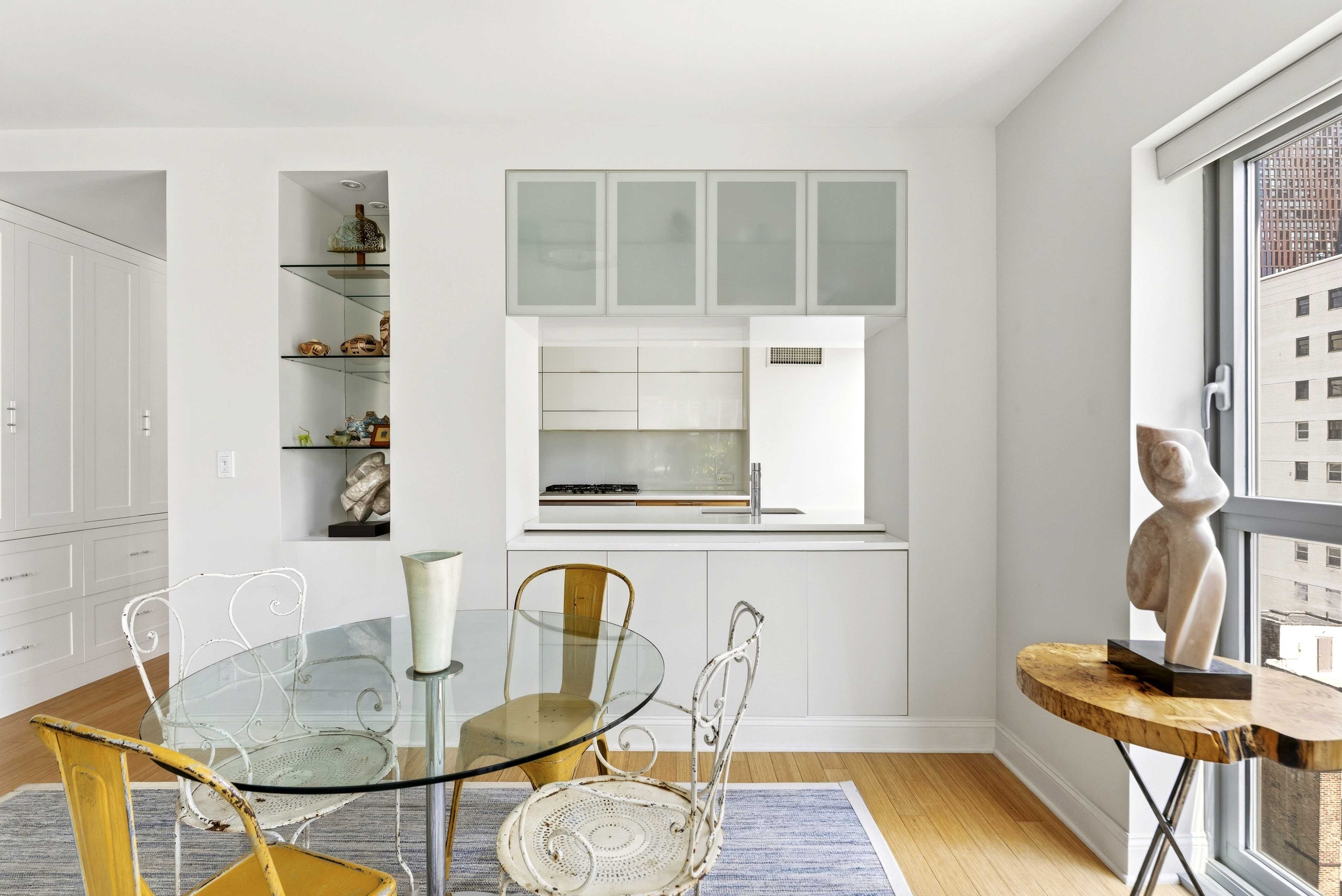 303 East 33rd Street 11E Kips Bay New York NY 10016