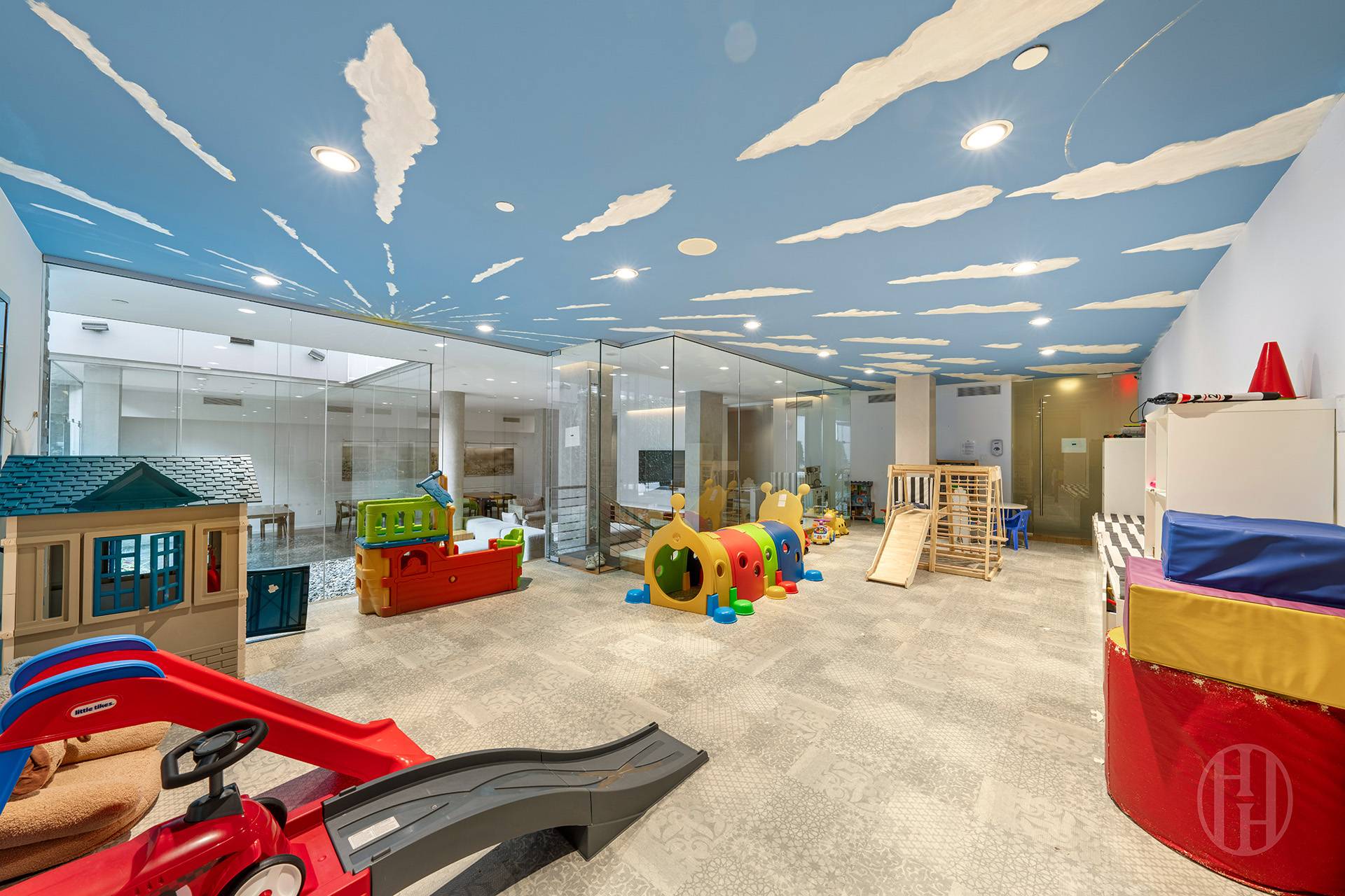 303 East 33rd Street 11E Kips Bay New York NY 10016