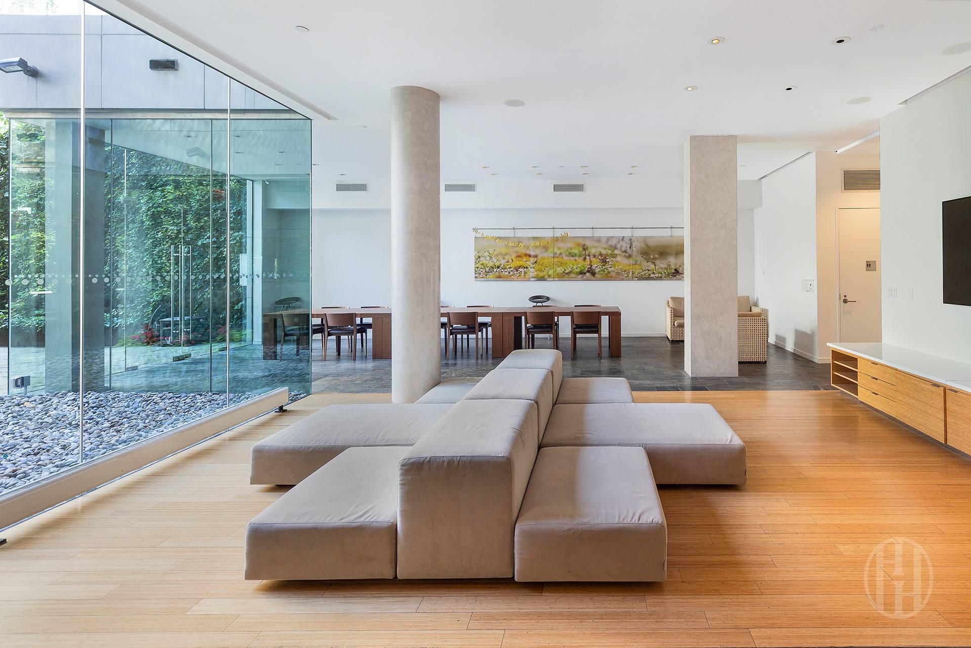 303 East 33rd Street 11E Kips Bay New York NY 10016