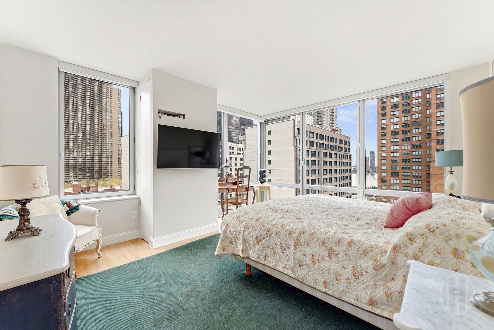 303 East 33rd Street 11E Kips Bay New York NY 10016