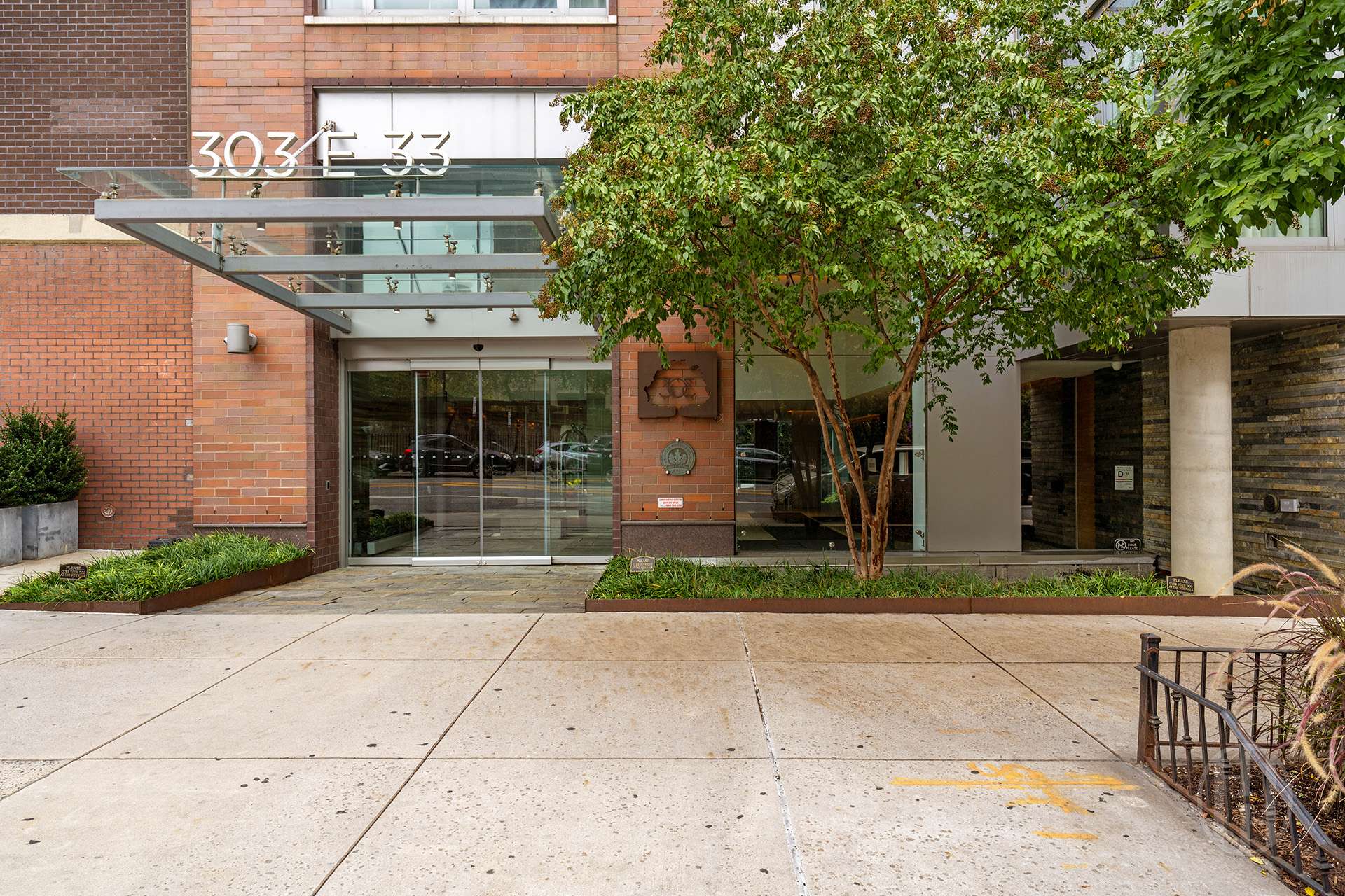 303 East 33rd Street 11E Kips Bay New York NY 10016