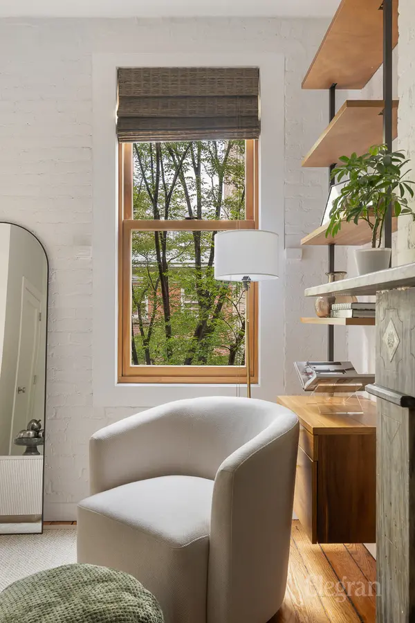 140 W 10th St #3FE, New York, NY 10014