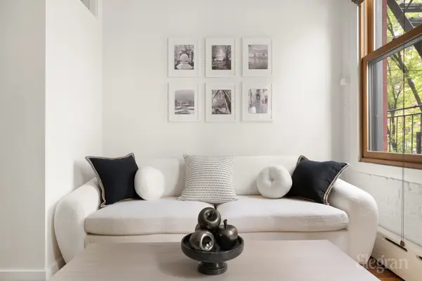 140 W 10th St #3FE, New York, NY 10014