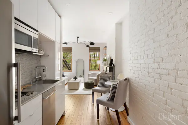 140 W 10th St #3FE, New York, NY 10014