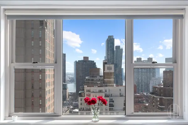 137 E 36th St #20C, New York, NY 10016