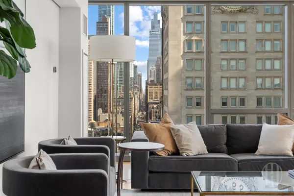 23 E 22nd St #28B, New York, NY 10010