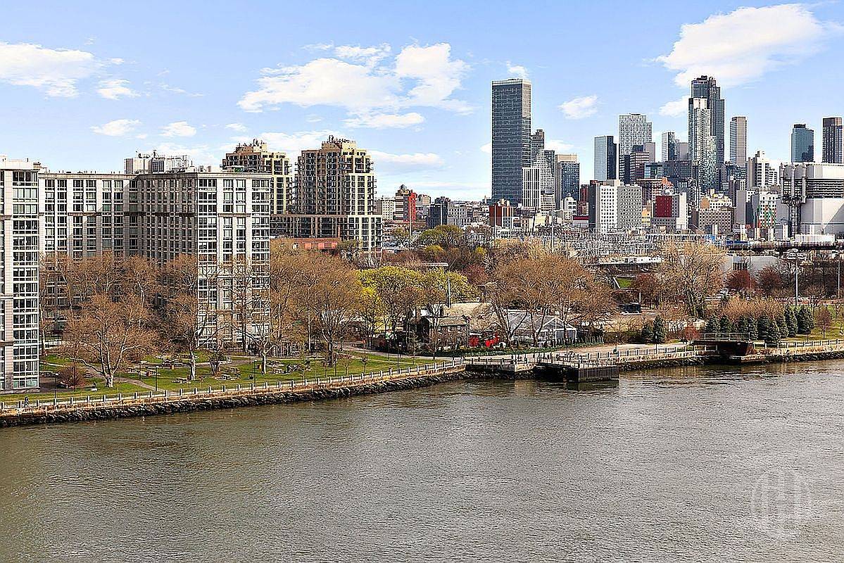 45 East End Avenue 10B Upper East Side New York NY 10028