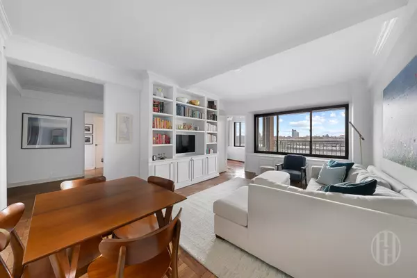 45 E End Ave #3B, New York, NY 10028