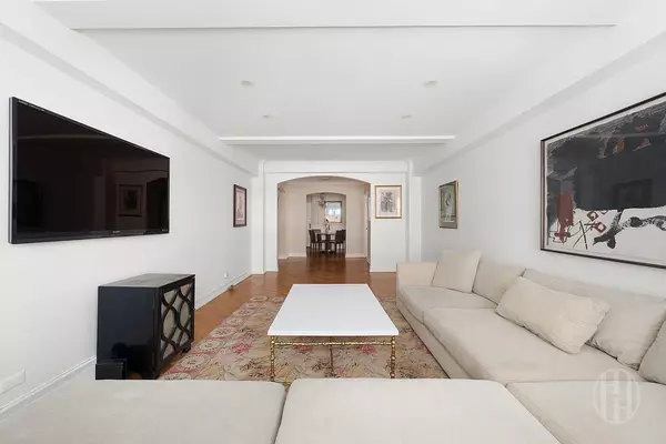 33 E End Ave #4F, New York, NY 10028-7007