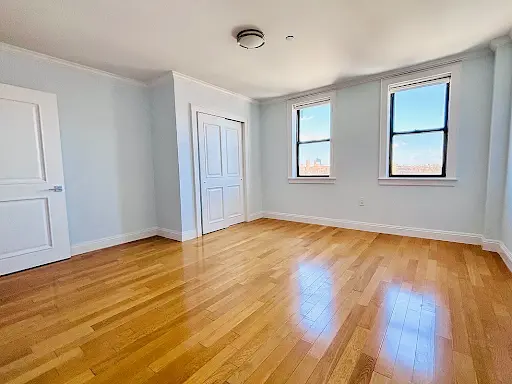 235 Ocean Pkwy #7B, Brooklyn, NY 11218