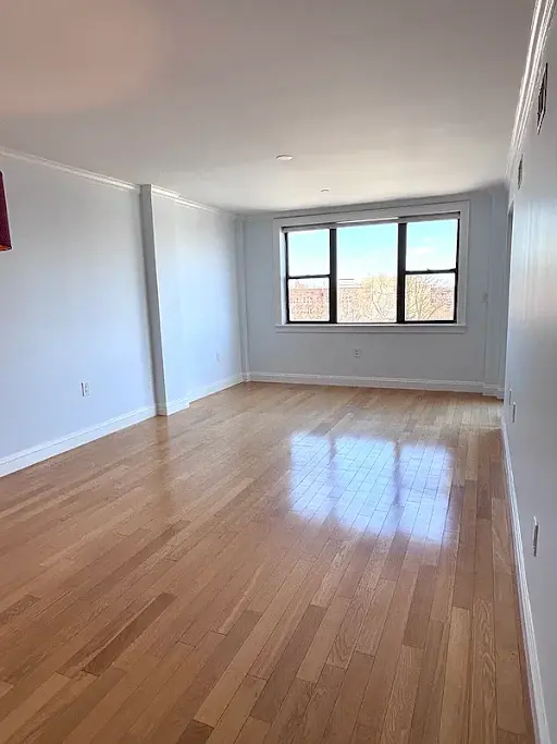 235 Ocean Pkwy #7B, Brooklyn, NY 11218